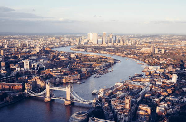 london-thames-river-city-tower-bridge-canary-wharf.png